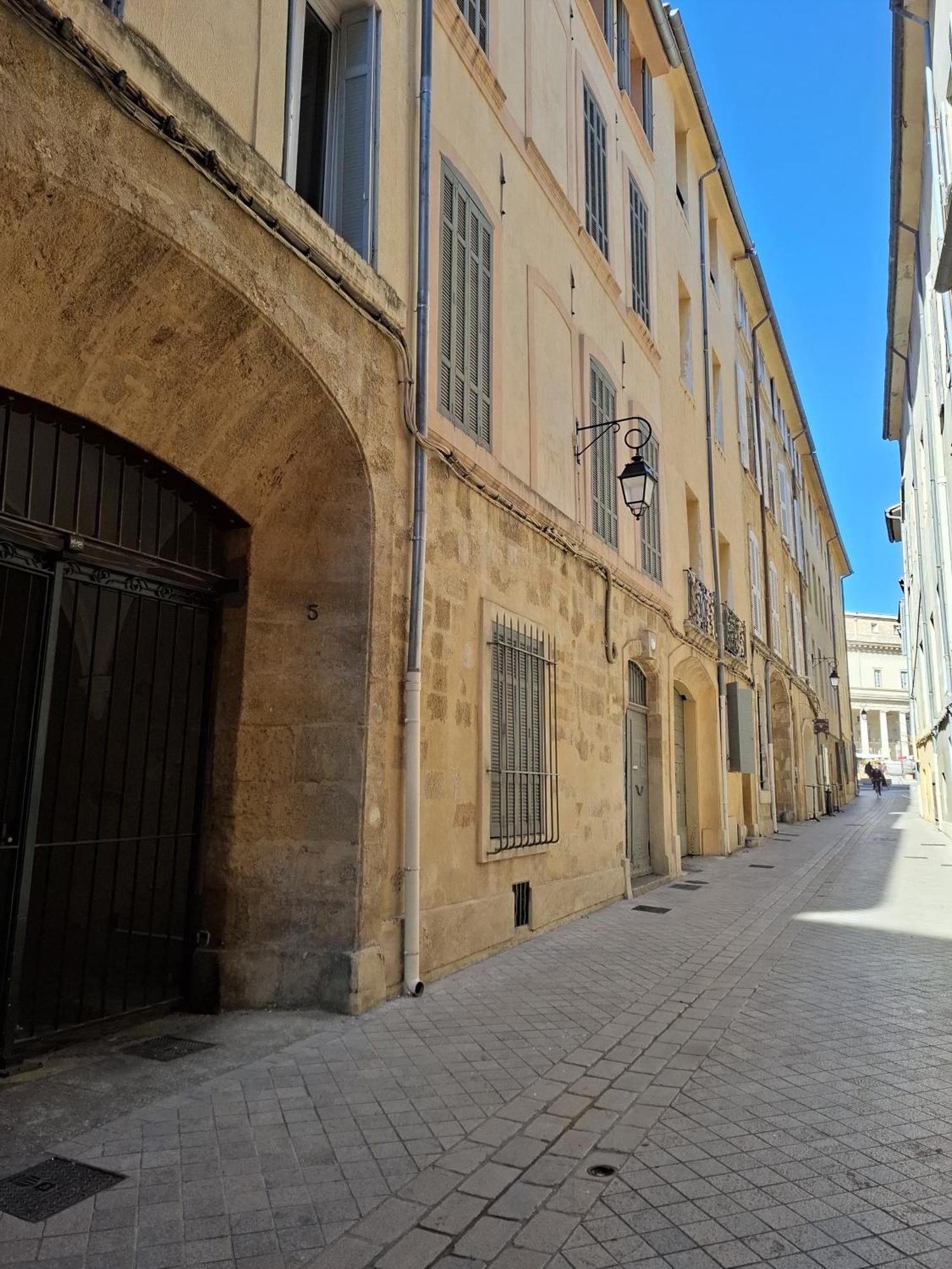 Le Yona Mirabeau - Appartement T3 Atypique Situe Dans Le Centre Ville Historique - Proche Rotonde Aix-en-Provence Exterior photo